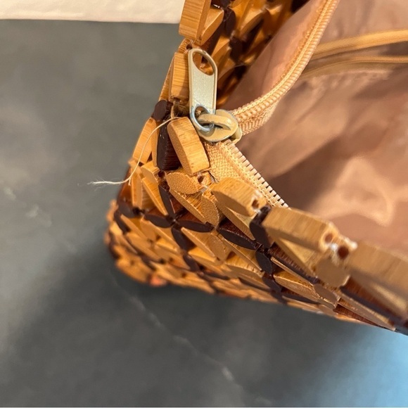 Wooden daisy macrame handbag - Picture 5 of 13